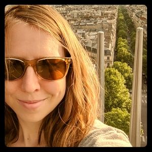 Meet your Posher, Julia